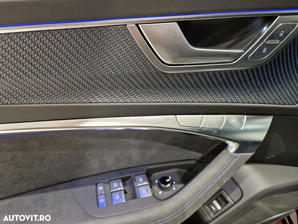 Audi RS6 Avant Performance TFSI quattro Tiptronic MHEV - 16