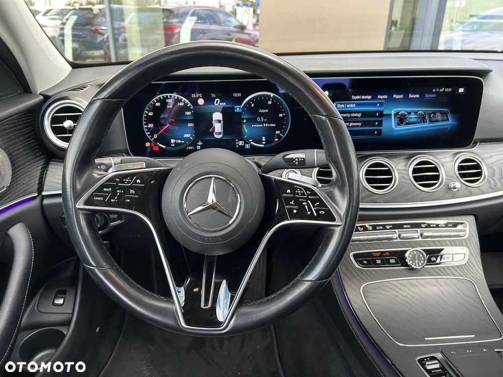 Mercedes-Benz Klasa E 220 d 4-Matic Avantgarde - 18