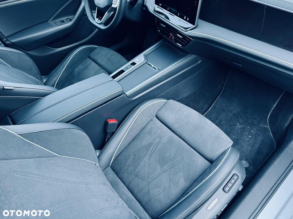 Volkswagen Passat - 18