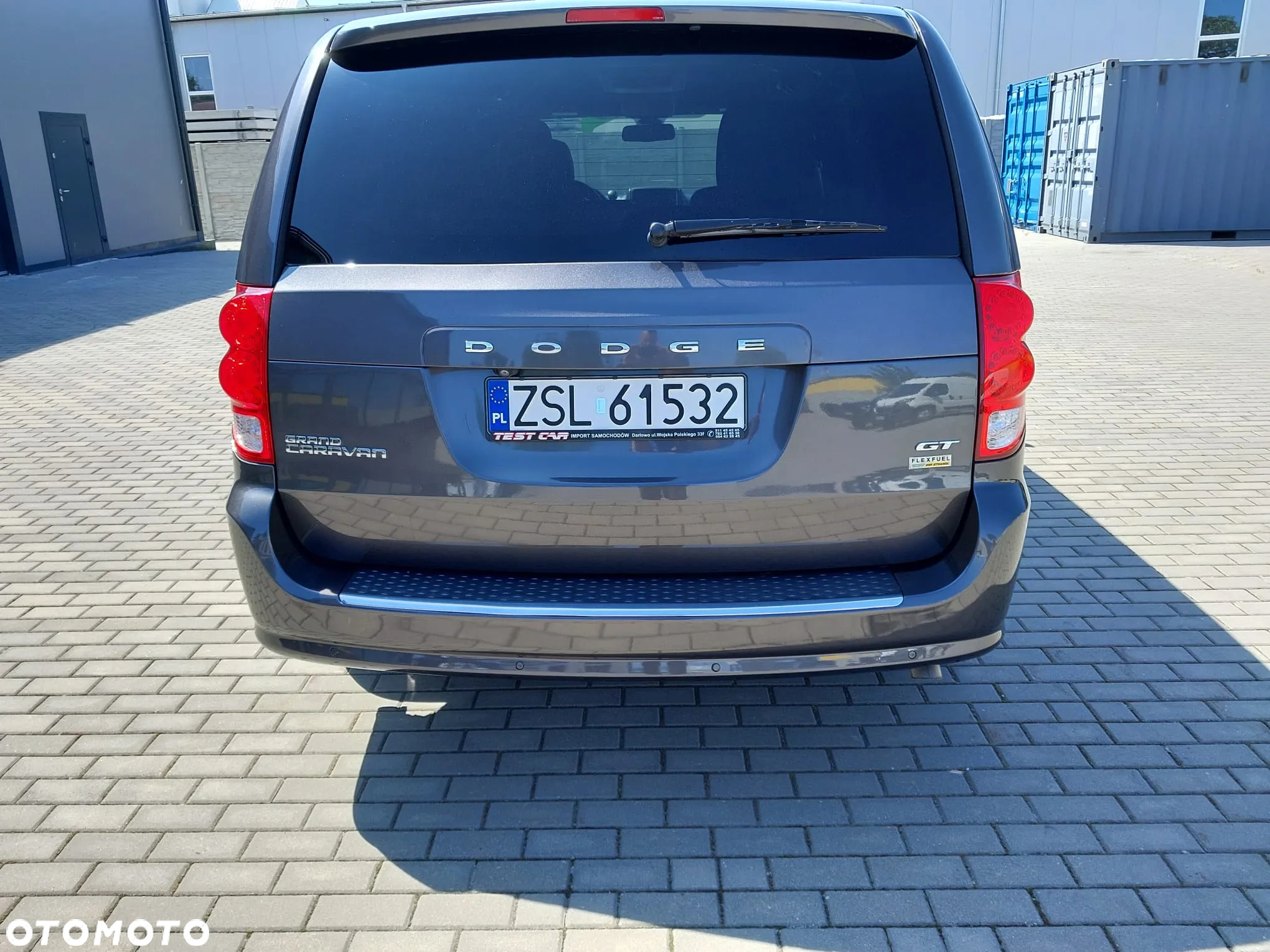 Dodge Grand Caravan - 3