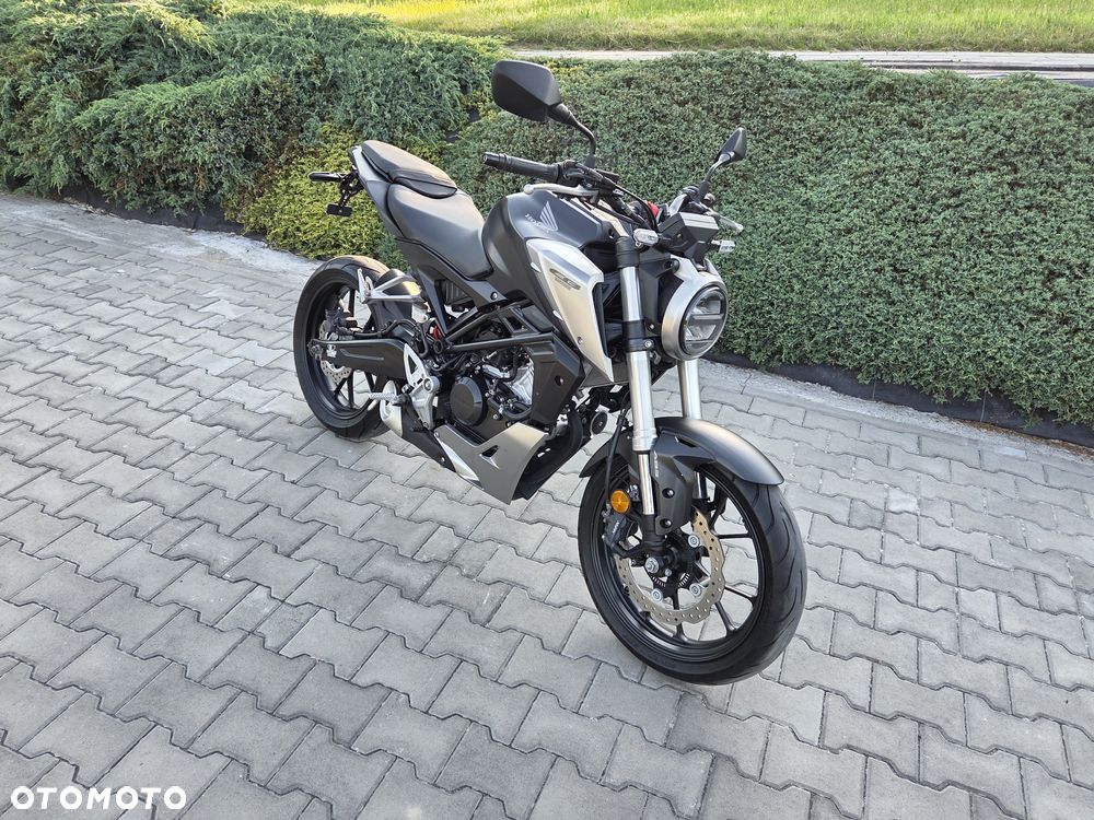 Honda CB - 11