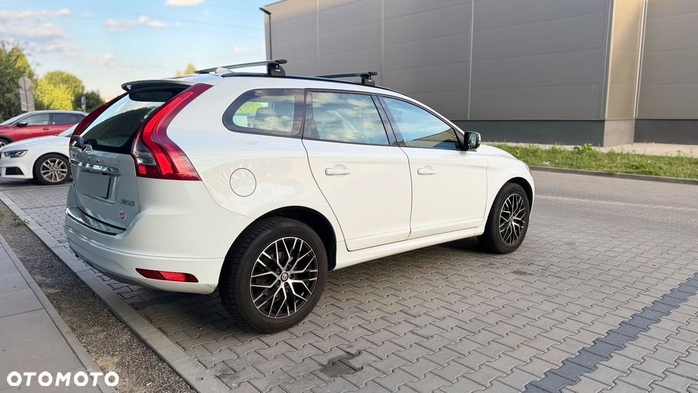 Volvo XC 60 D3 Drive-E Kinetic - 4