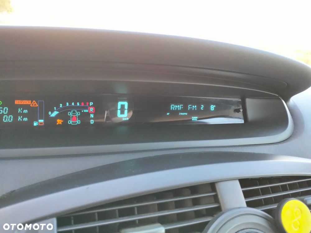 Renault Grand Scenic - 24
