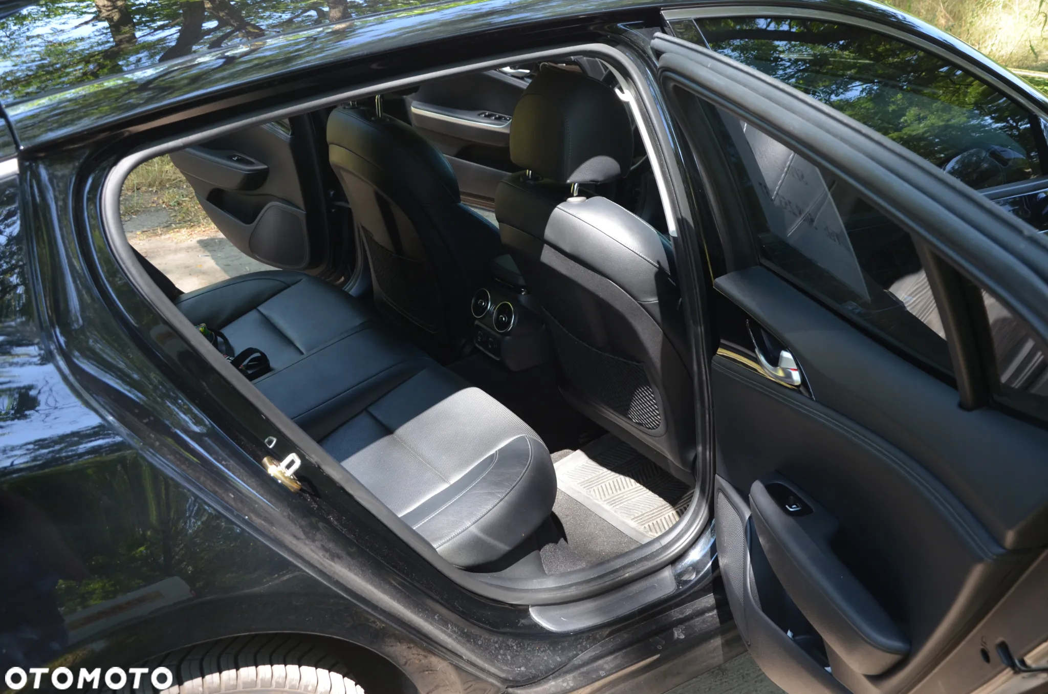 Kia Stinger 2.0 T-GDI GT Line - 11