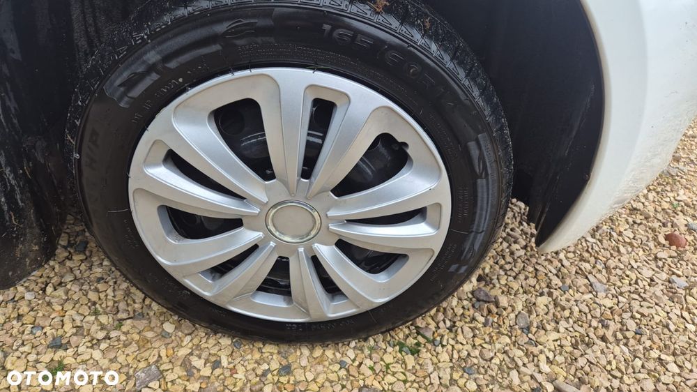 Toyota Yaris 1.0 Luna A/C - 22