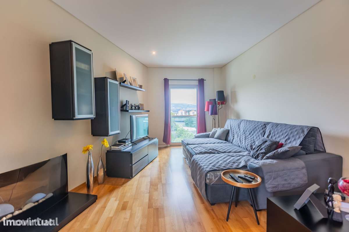 Apartamento Duplex - Rua Professor Machado Macedo, Ponta Delgada - Grande imagem: 3/23