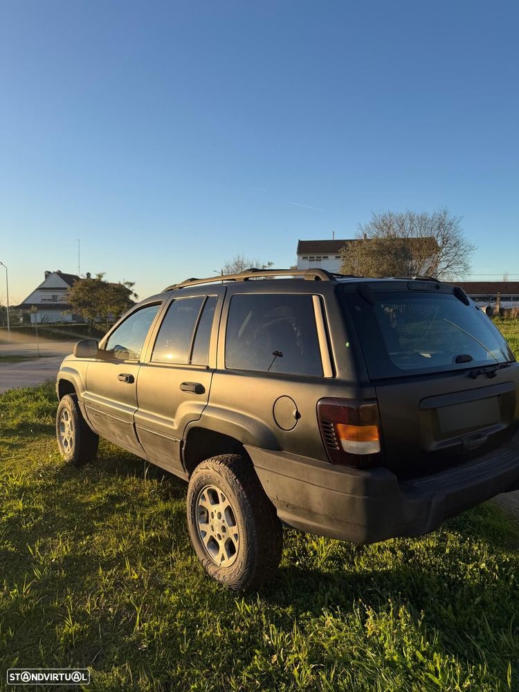 Jeep Grand Cherokee 4.0 Laredo - 3