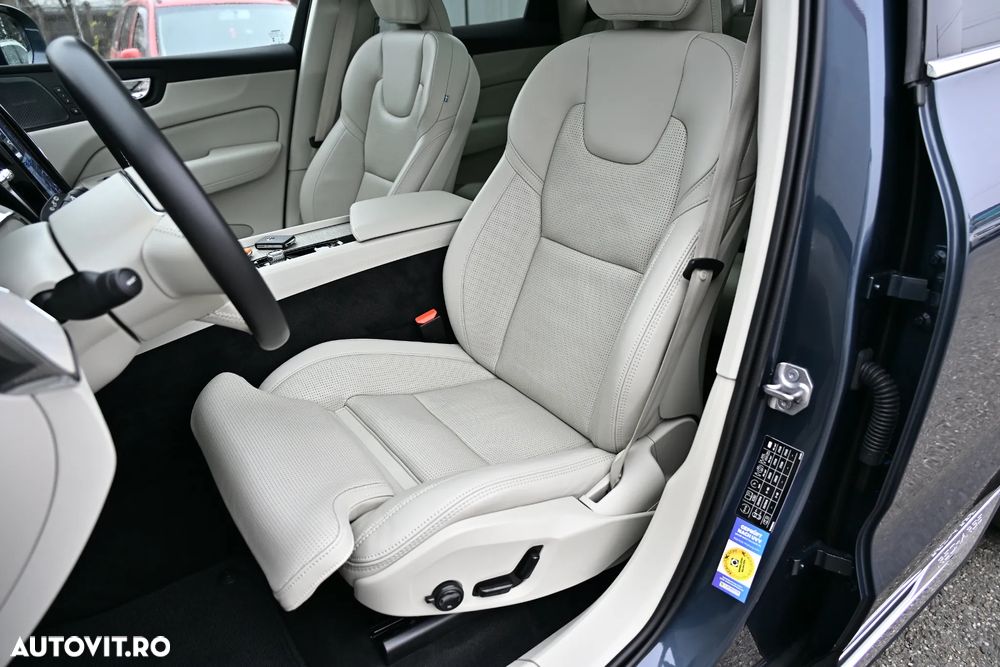 Volvo XC 60 T6 AWD Recharge Geartronic Inscription Expression - 18