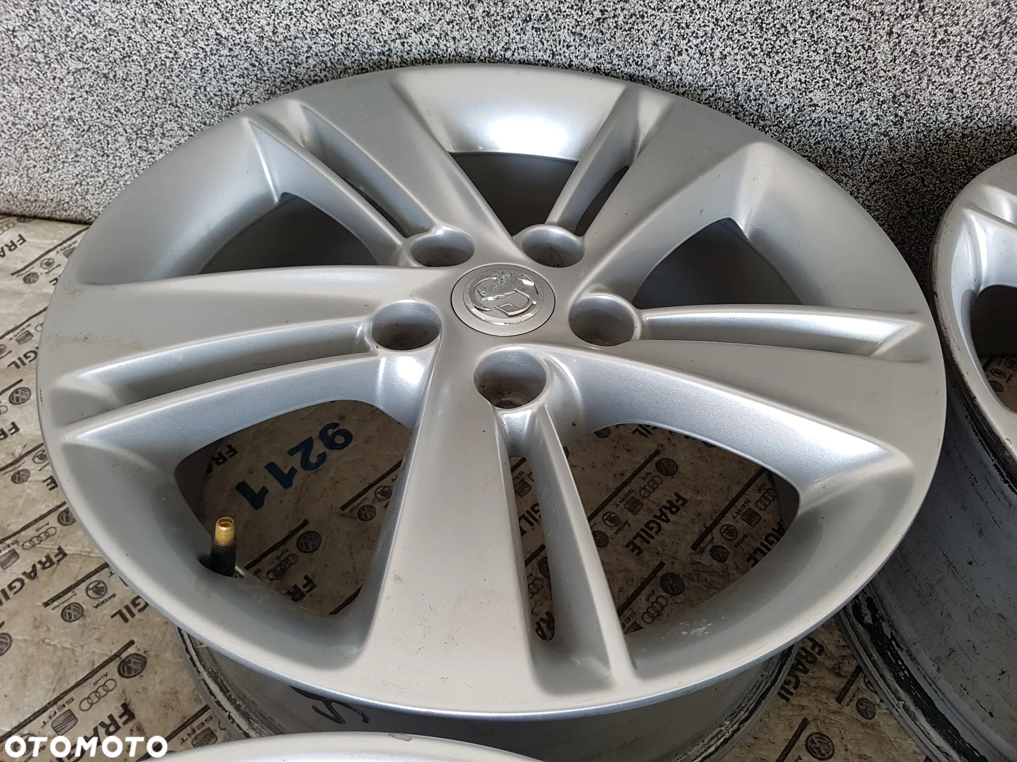 FELGI ALU ORYGINAŁ GM OPEL INSYGNIA B ASTRA J ZAFIRA C  7,5jx17  IS45 5x115 CZUJNIKI TPMS - 4