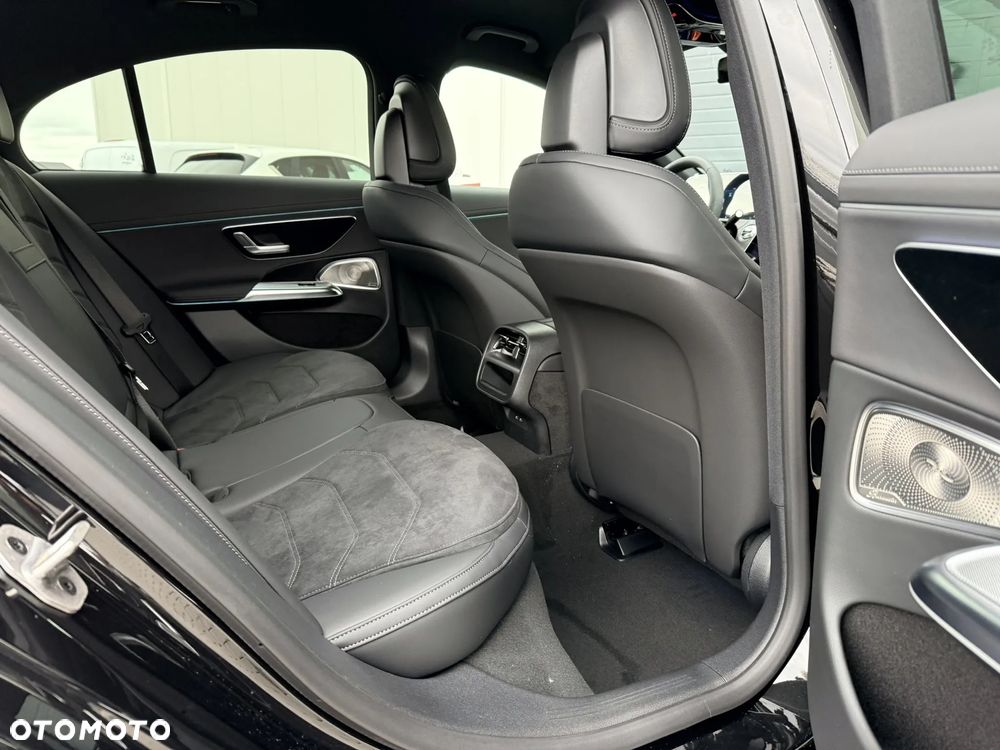 Mercedes-Benz Klasa E - 37