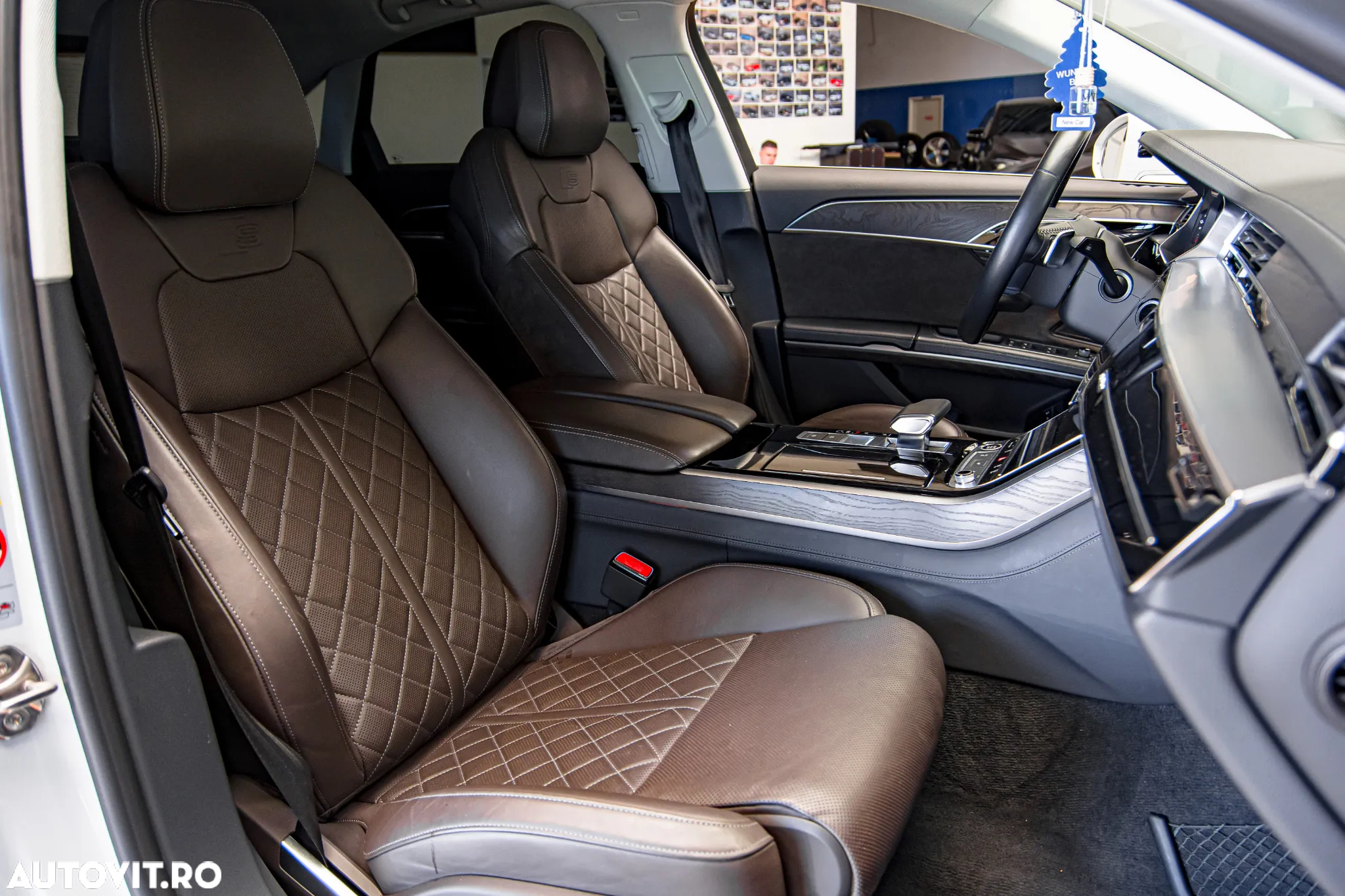 Audi A8 60 TFSI e quattro Tiptronic PHEV - 7