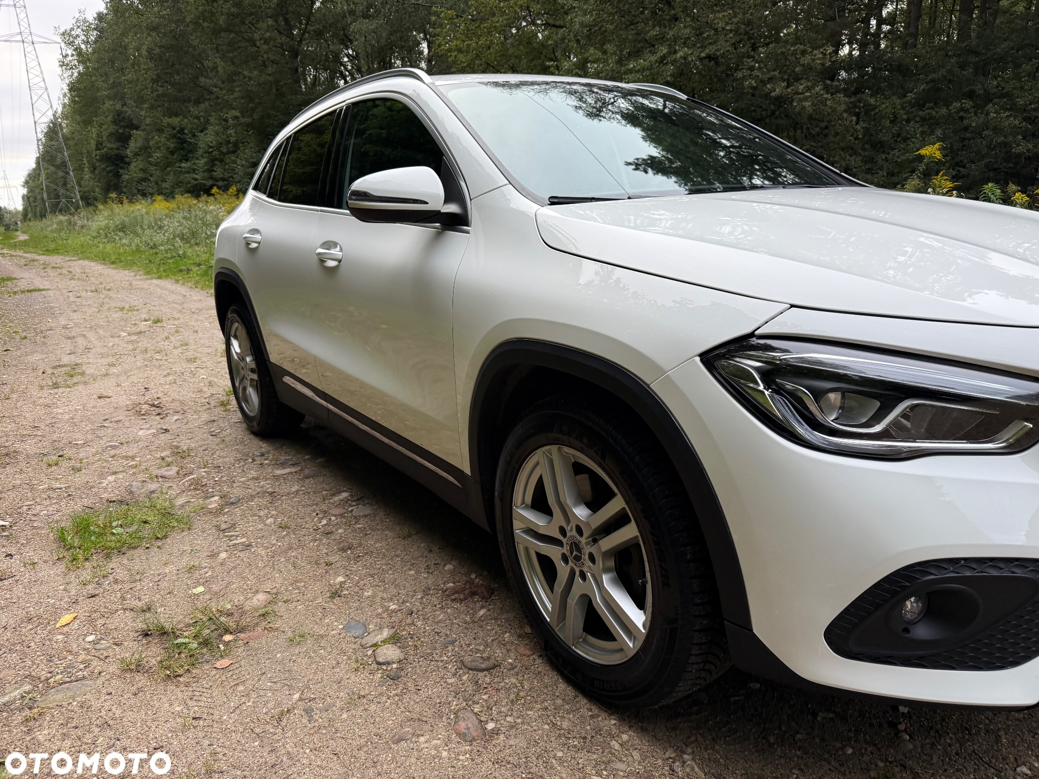 Mercedes-Benz GLA - 11