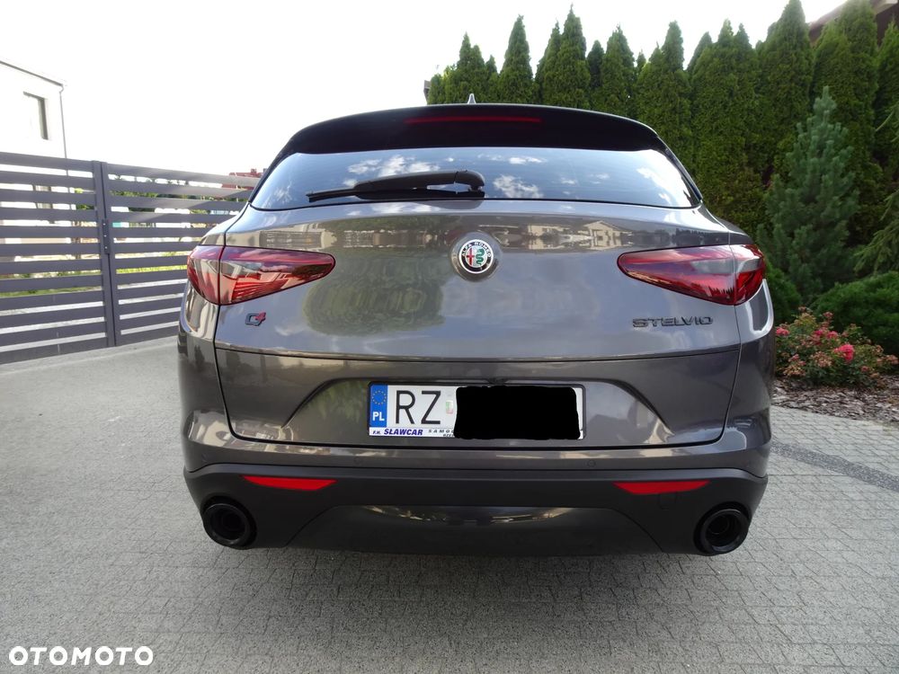 Alfa Romeo Stelvio 2.0 Turbo Sprint Q4 - 7