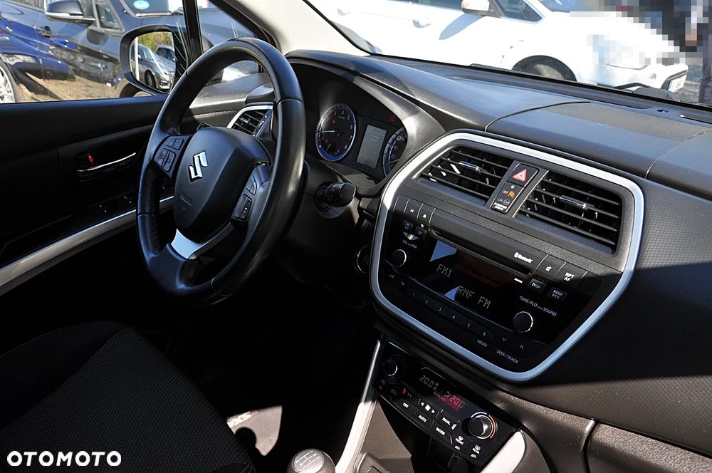 Suzuki SX4 S-Cross 1.6 Premium Plus - 19