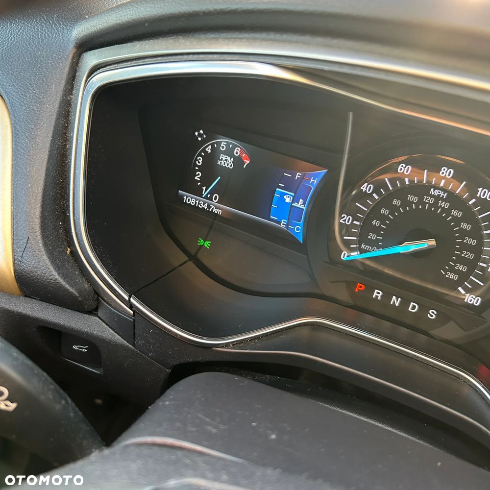 Ford Fusion - 2