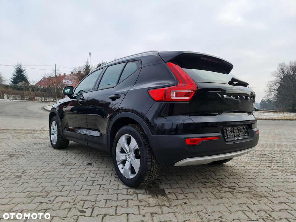 Volvo XC 40 D3 AWD Geartronic Momentum Pro - 6