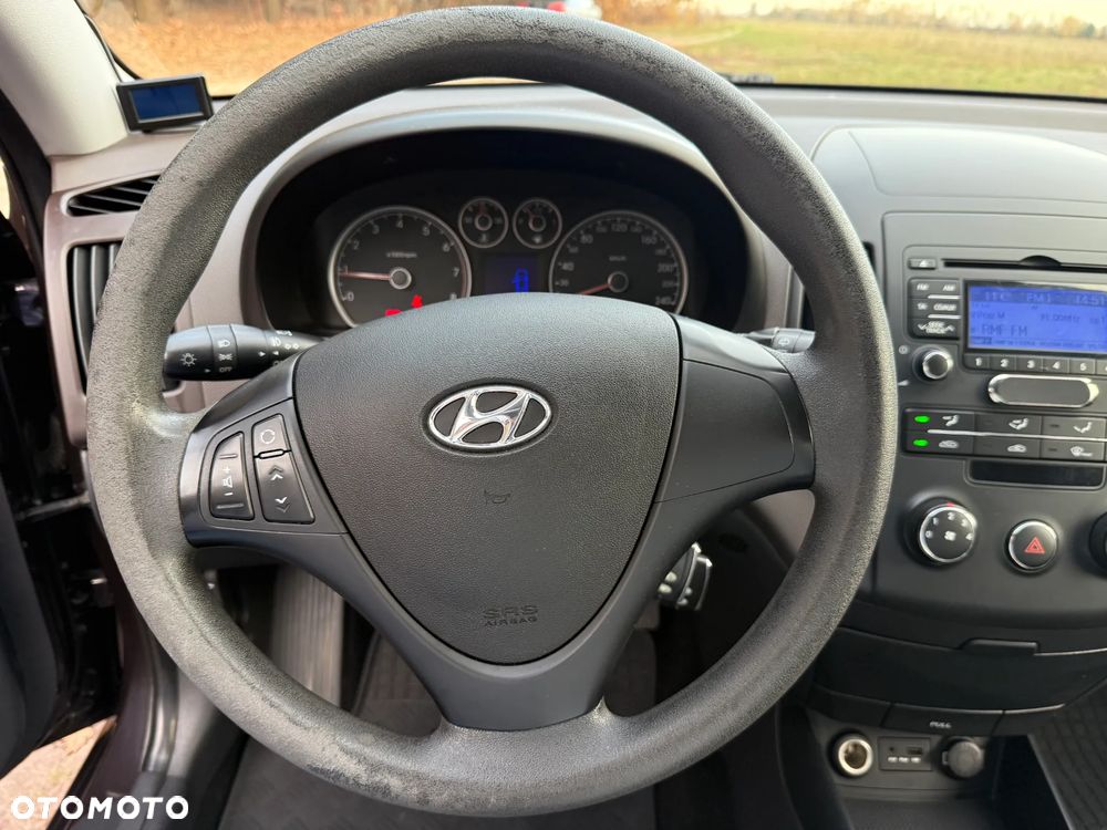 Hyundai i30 1.6 Comfort - 18