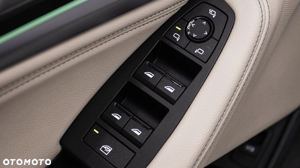 BMW Seria 2 218i Luxury Line - 37