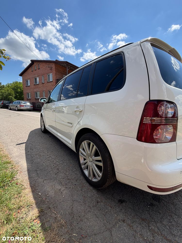 Volkswagen Touran 1.9 TDI DPF R-Line Edition - 9