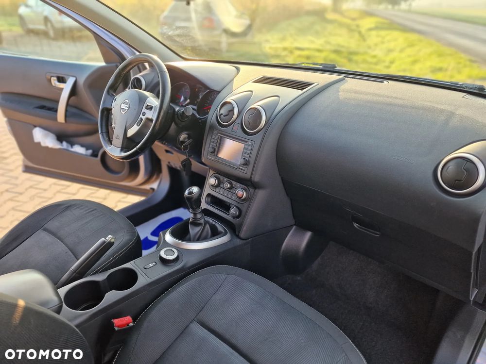 Nissan Qashqai 2.0 dCi 4 x 4 DPF acenta - 29