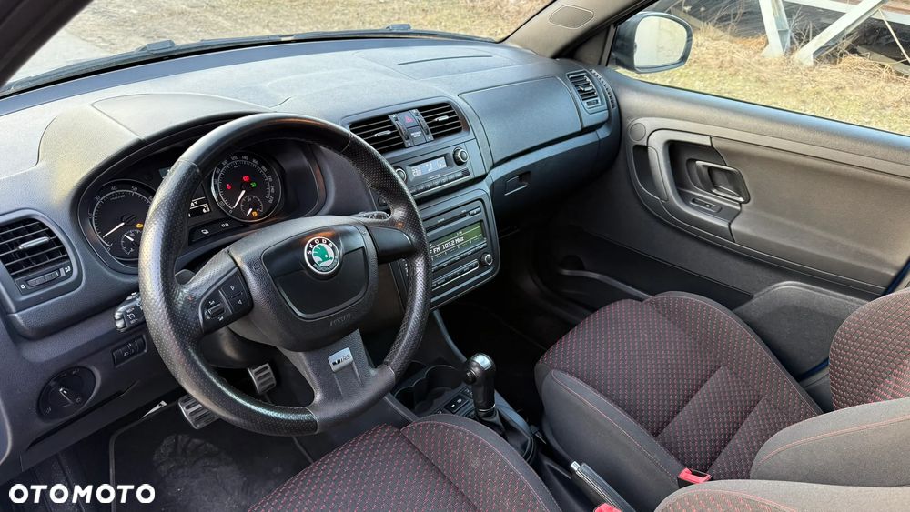 Skoda Fabia 1.4 TSI DSG RS - 9