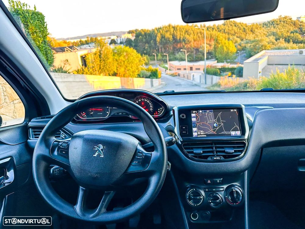 Peugeot 208 1.6 e-HDi Active - 8