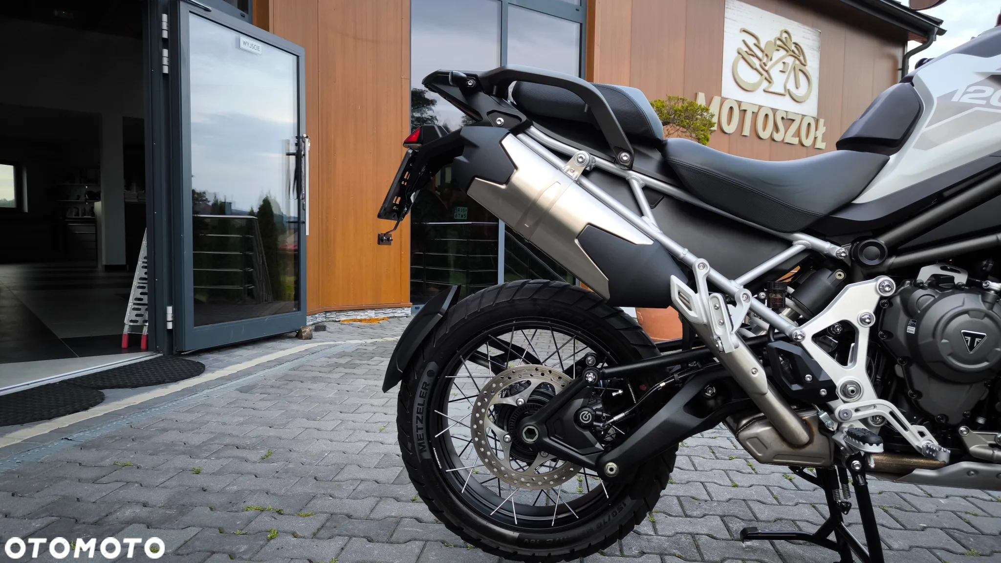 Triumph Tiger - 16