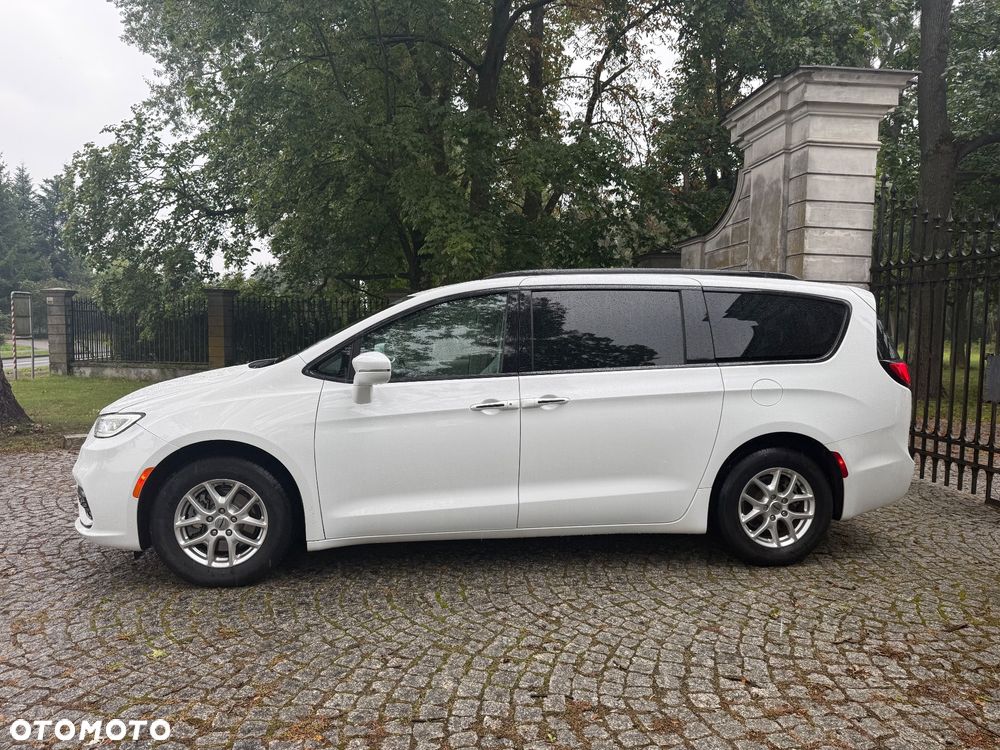 Chrysler Pacifica - 4