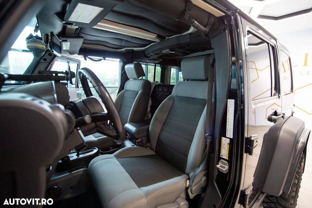 Jeep Wrangler Unlimited 2.8 CRD DPF Automatik Rubicon - 18