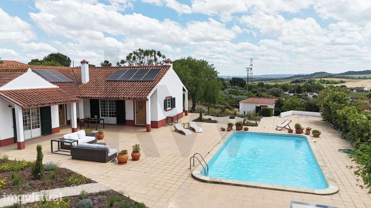 Magnífica Moradia T4+1 com Piscina, Jardim e Anexo - Grande imagem: 3/38