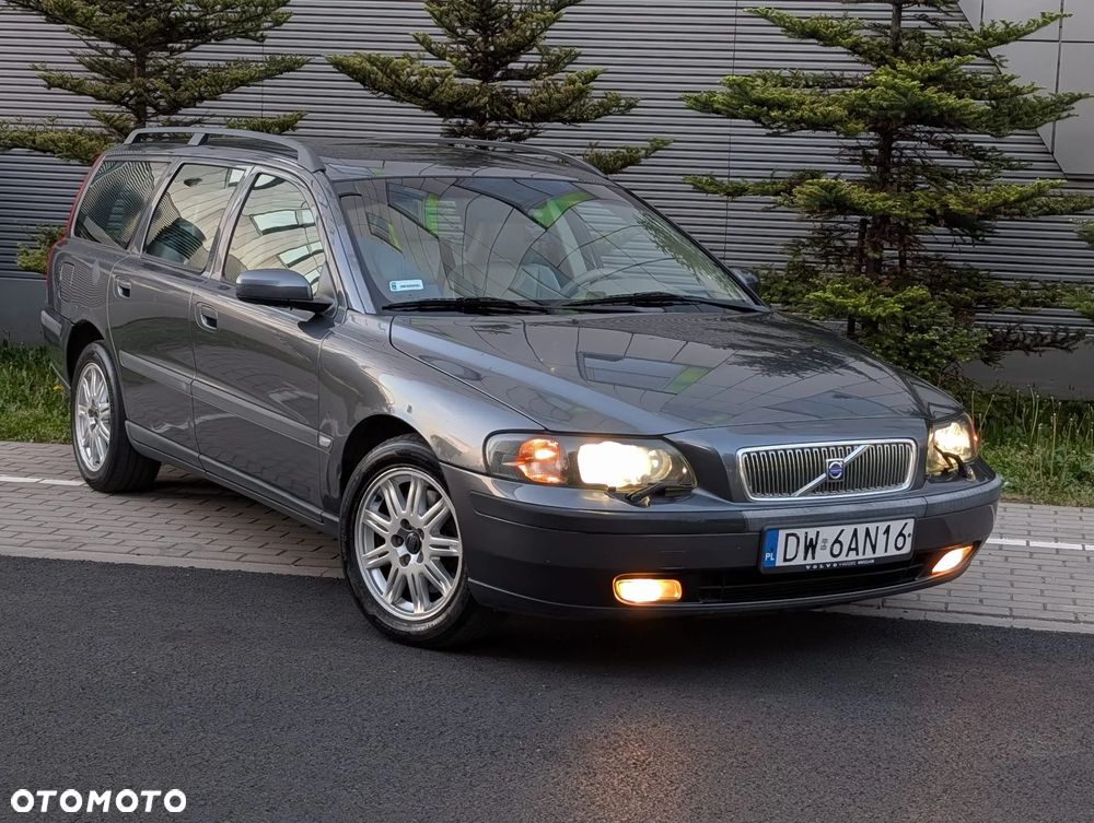 Volvo V70 2.4D5 Momentum - 2