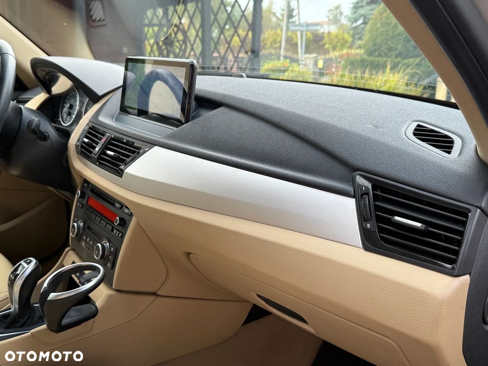 BMW X1 - 26