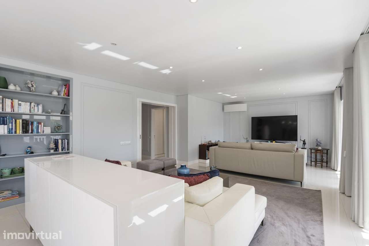 Apartamento T4 com vista, Centro Histórico Cascais, Cascais - Grande imagem: 2/33