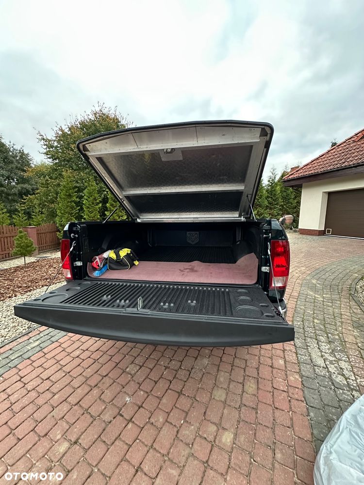 Dodge RAM 5.7 4x4 - 3