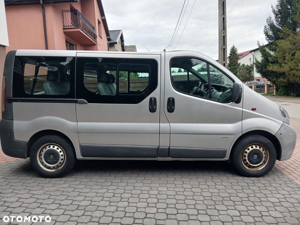Opel Vivaro - 5