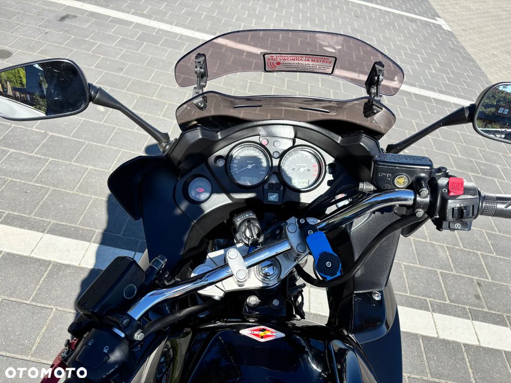Honda CBF - 10