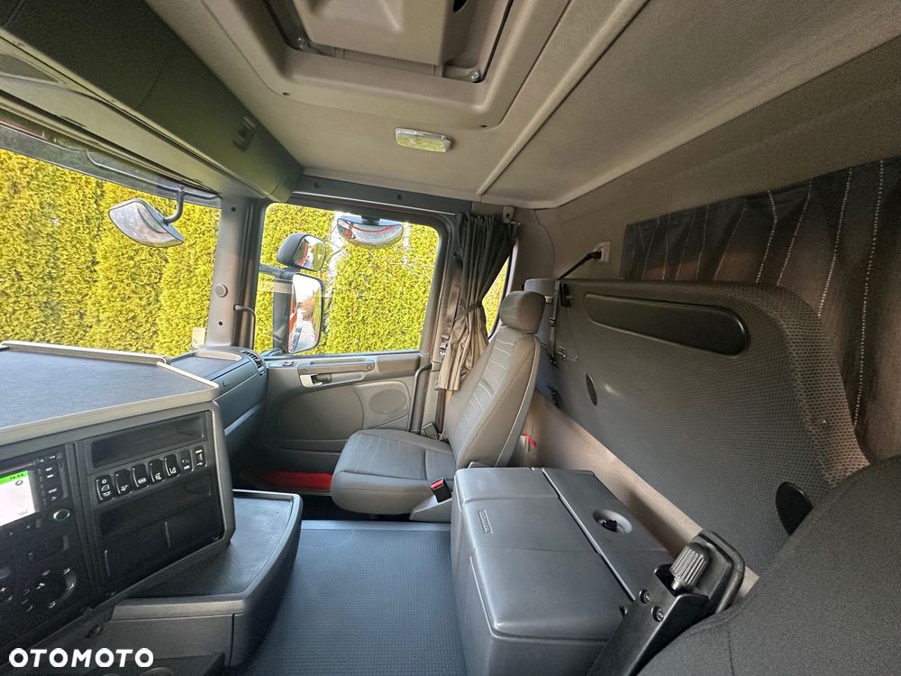 Scania / G450 / 6X2 / PUSHER / Oś-Skrętna-Podnoszona / - 32