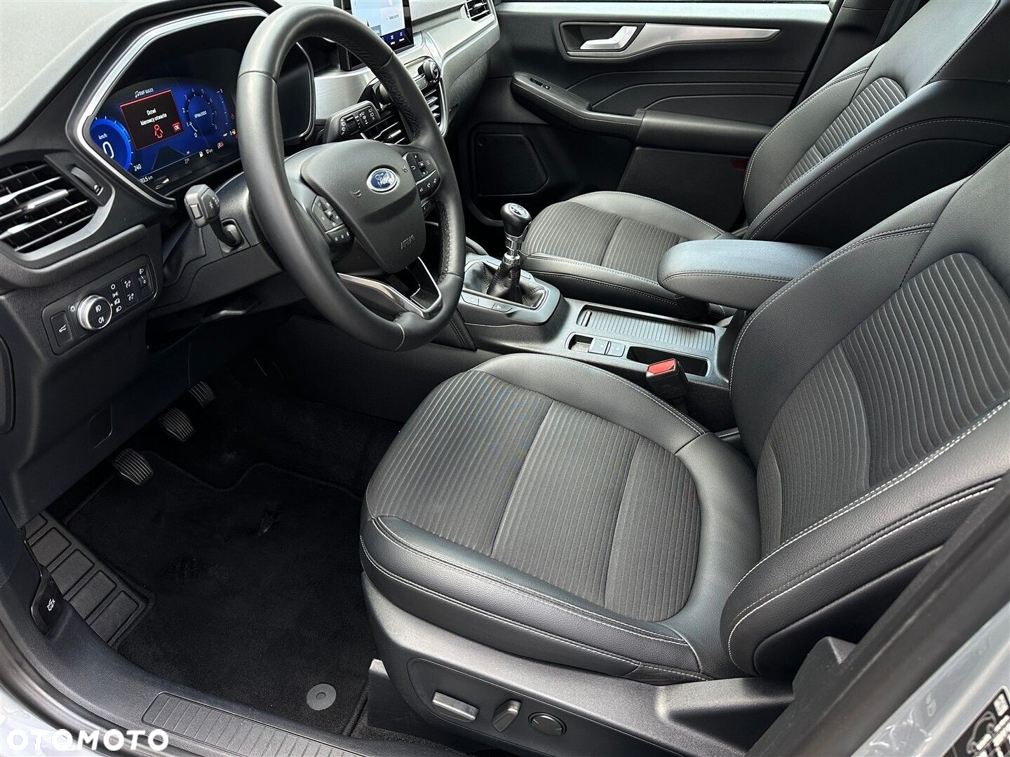 Ford Kuga - 9