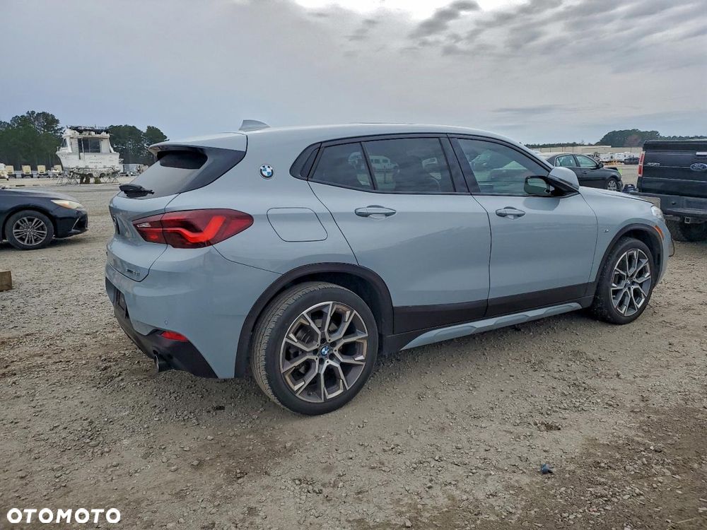 BMW X2 - 6