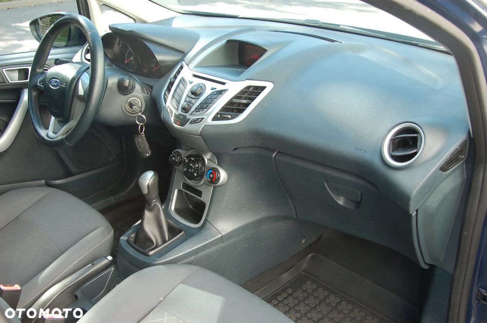 Ford Fiesta 1.4 Ghia - 20