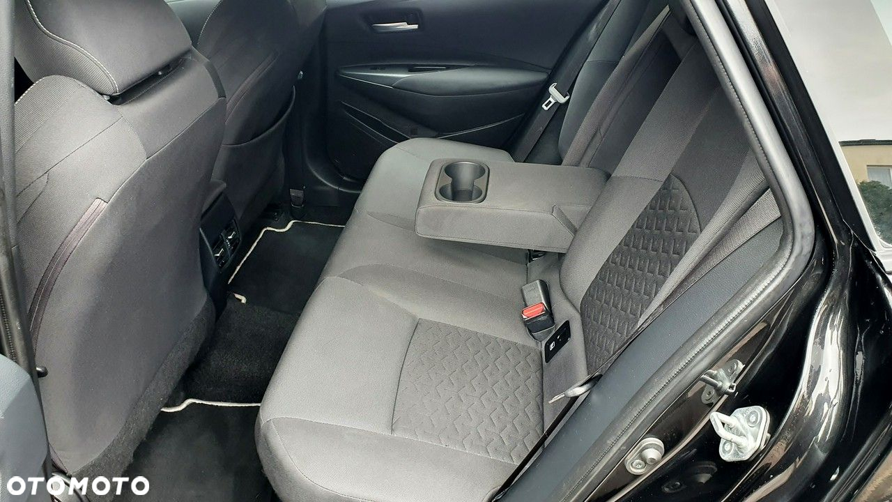Toyota Corolla - 19