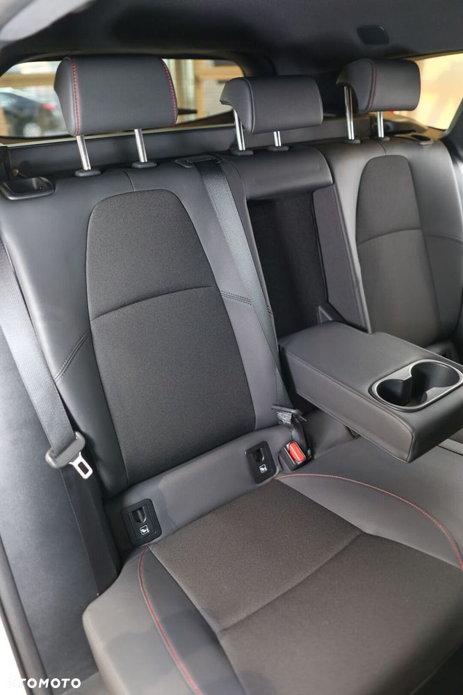 Toyota Corolla 2.0 Hybrid GR Sport Dynamic - 15