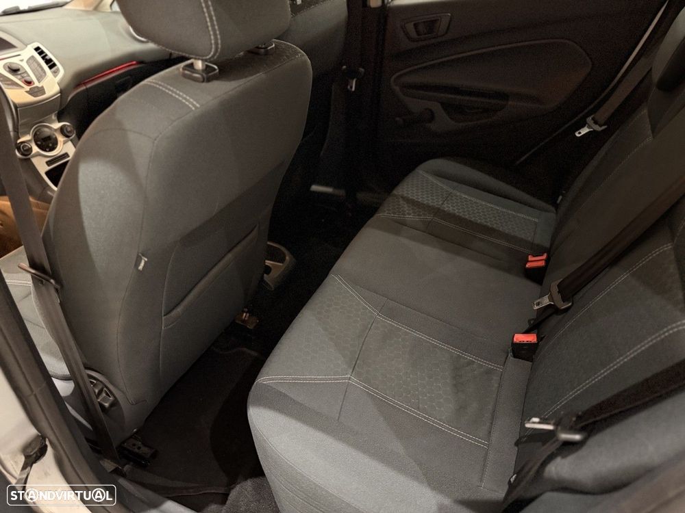 Ford Fiesta 1.25 Titanium - 10