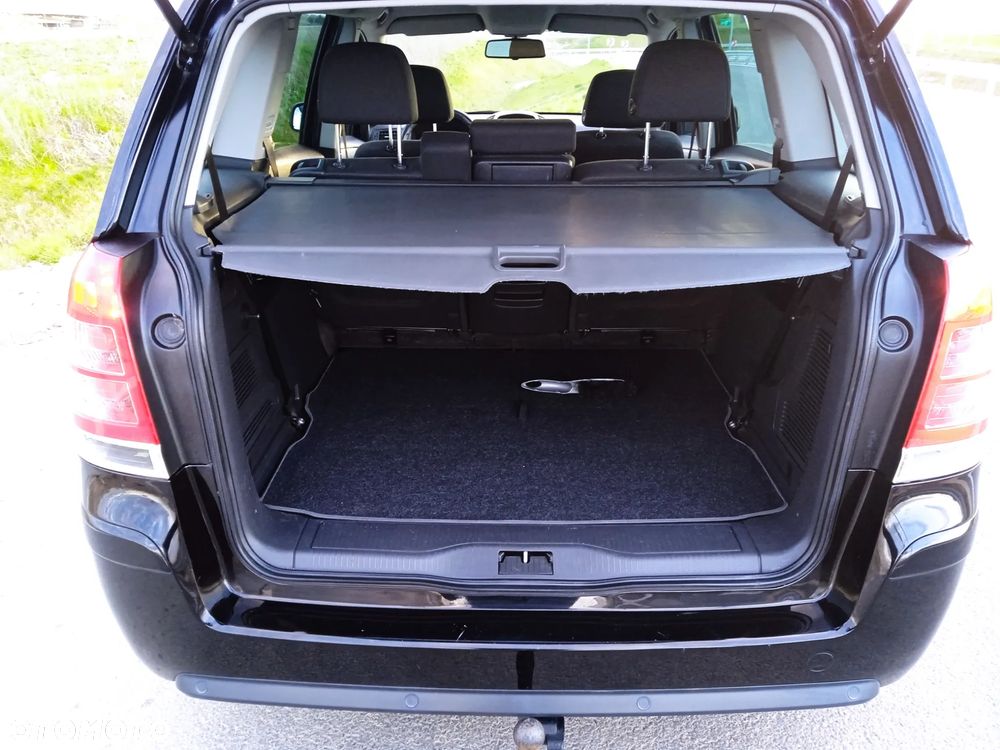 Opel Zafira 1.6 Enjoy - 20