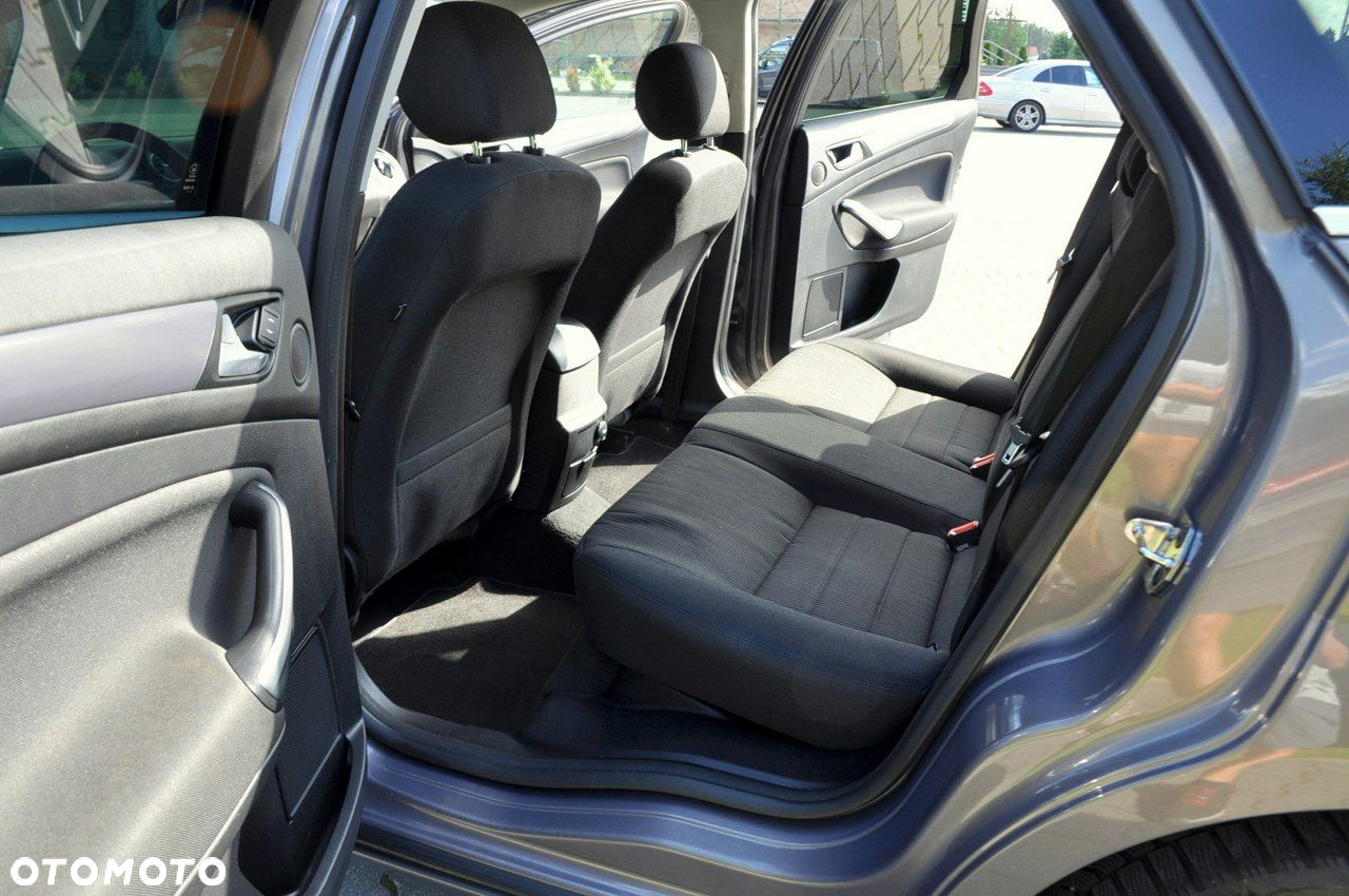 Ford Mondeo - 21