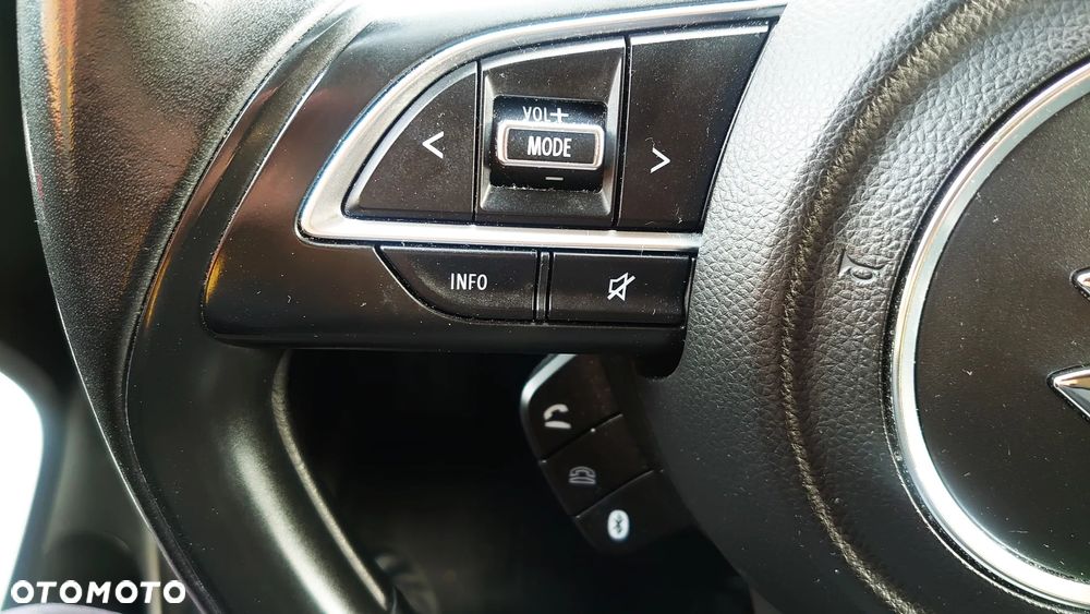 Suzuki Swift 1.2 Dualjet SHVS Premium - 19