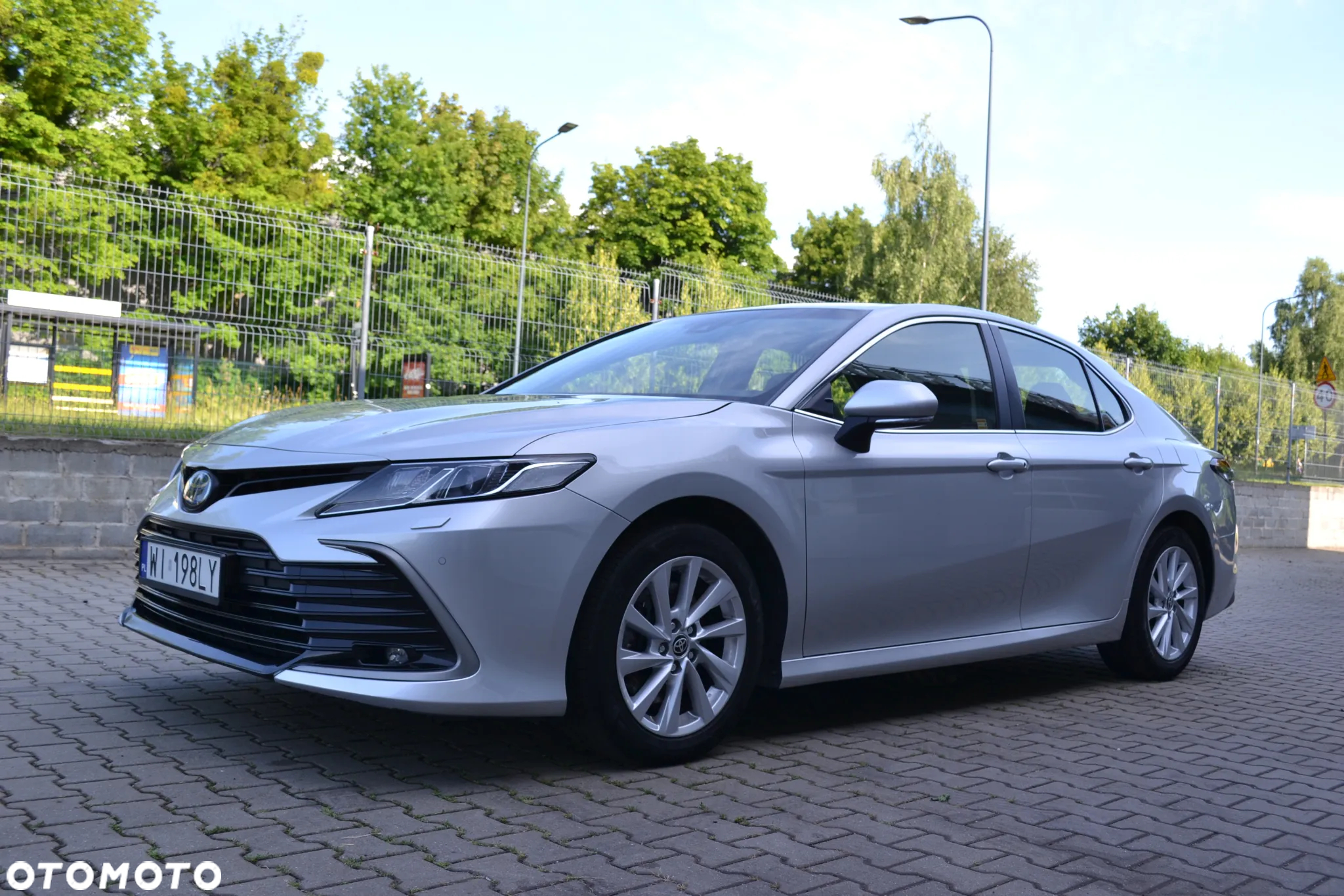 Toyota Camry - 3