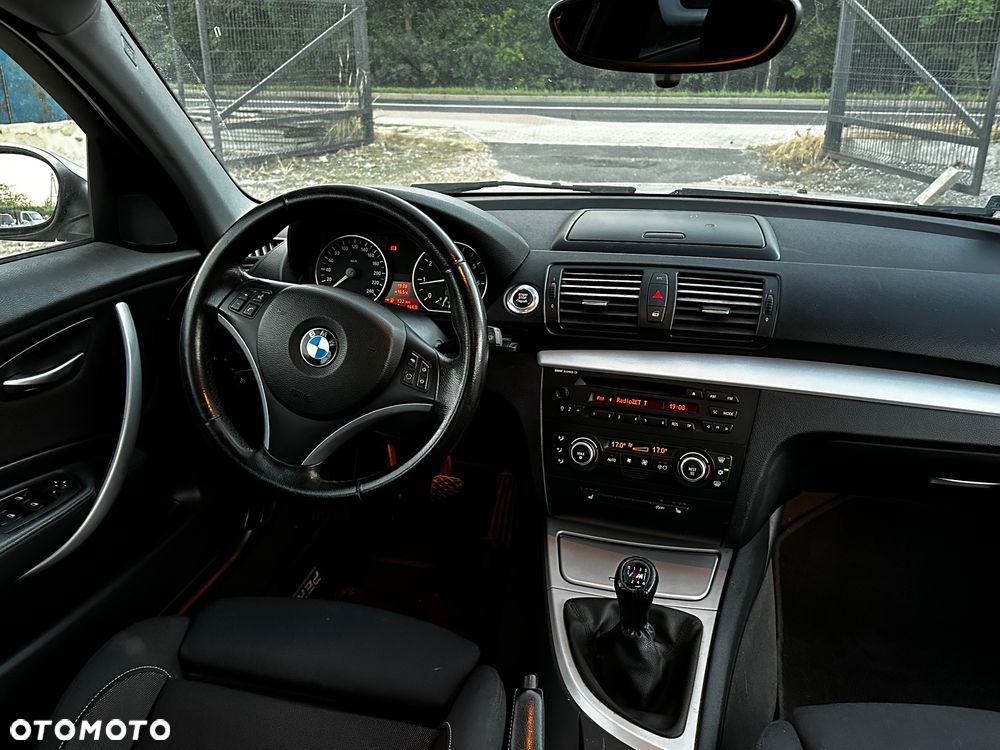 BMW Seria 1 118i - 9