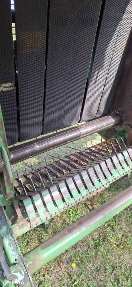 John Deere Prasa John 572 - 9