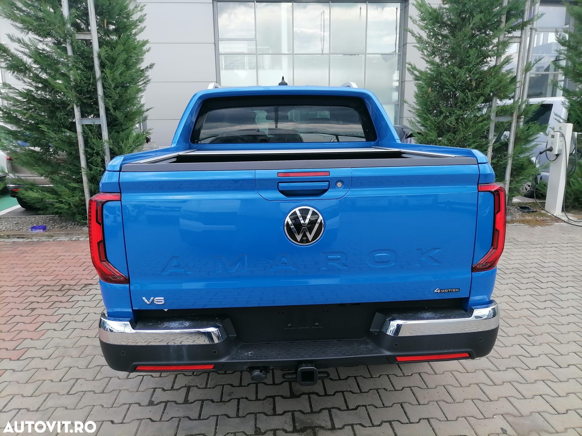 Volkswagen Amarok 3.0 TDI 241 CP 10AT 4M Aventura - 2